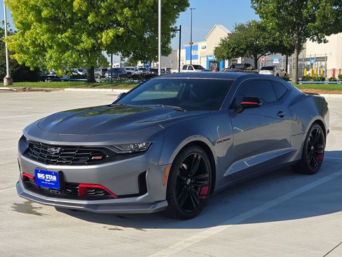 Used 2022 Chevrolet Camaro LT w/ Redline Edition RWD image 9