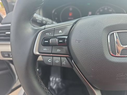 Used 2021 Honda Accord Touring image 17