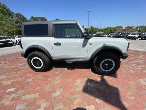 Used 2023 Ford Bronco Badlands w/ Sasquatch Package AWD/4WD image 37