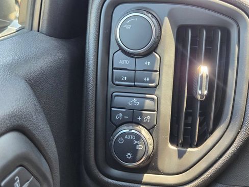 Used 2024 Chevrolet Silverado 1500 Custom Trail Boss w/ Dark Appearance Package AWD/4WD image 26