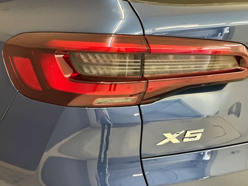 Certified 2023 BMW X5 sDrive40i w/ M Sport Package image 12