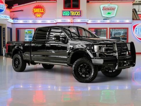 Used 2020 Ford F250 Platinum w/ FX4 Off-Road Package AWD/4WD image 1