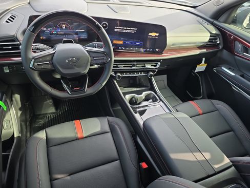 New 2026 Chevrolet Traverse RS w/ LPO, Floor Liner Package image 14