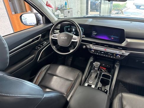 Used 2024 Kia Telluride S FWD image 44