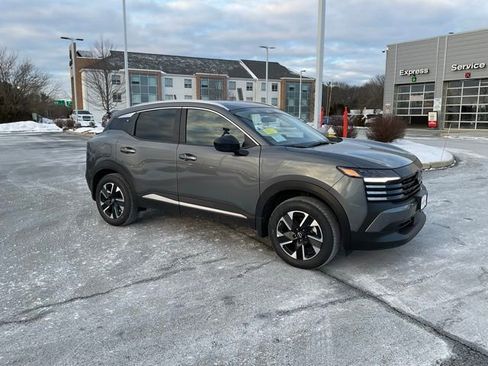 New 2026 Nissan Kicks SV w/ SV Premium Package AWD/4WD image 1