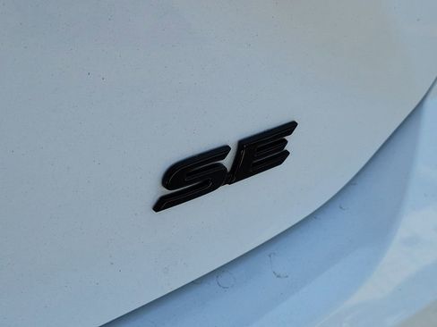 Used 2026 Toyota Camry Hybrid image 11