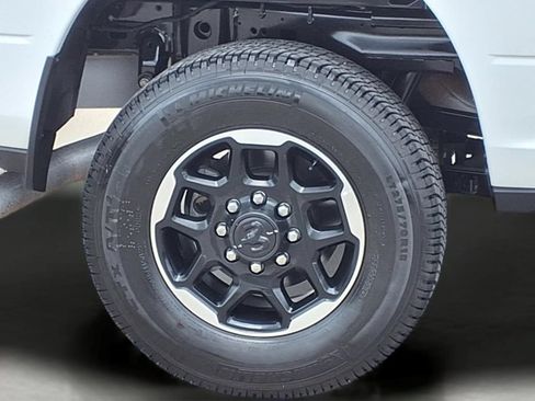 Used 2026 RAM 2500 Laramie AWD/4WD image 10