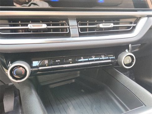 New 2026 Chevrolet Equinox EV LT image 14