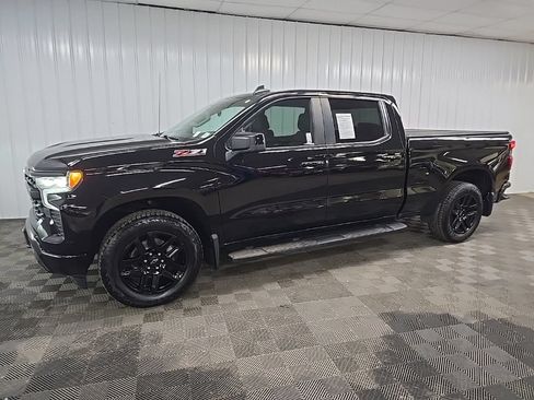Used 2023 Chevrolet Silverado 1500 RST w/ Z71 Off-Road Package AWD/4WD image 6