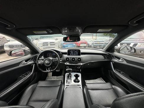 Used 2018 Kia Stinger GT AWD/4WD image 14