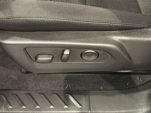 New 2025 GMC Canyon Elevation w/ Convenience Package image 22