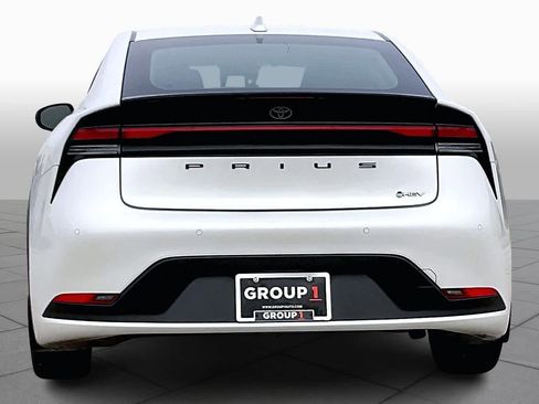 Used 2024 Toyota Prius LE image 4