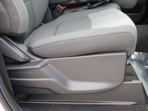 New 2026 Ford F250 XLT w/ XLT Premium Package image 10