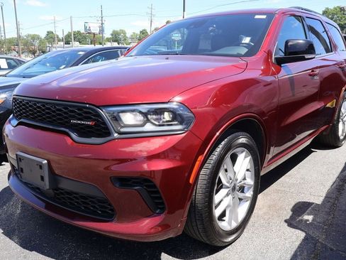 Used 2024 Dodge Durango GT RWD image 1