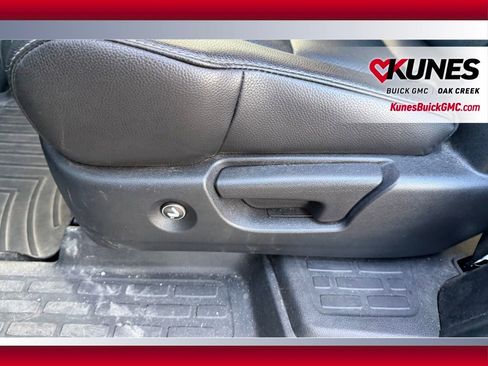 Used 2021 Honda Pilot Touring image 12