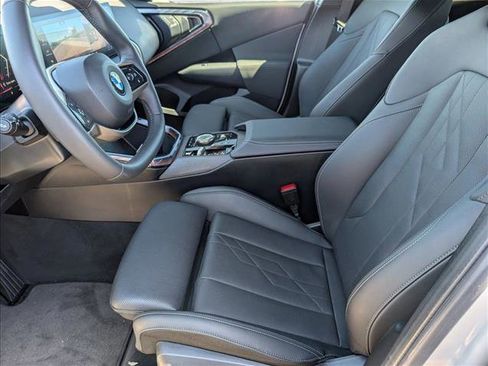 Used 2025 BMW X3 xDrive30i w/ Premium Package image 17