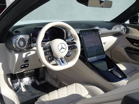 Used 2022 Mercedes-Benz SL 55 AMG 4MATIC image 10