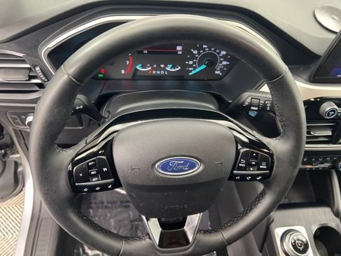 Used 2022 Ford Escape SEL image 21