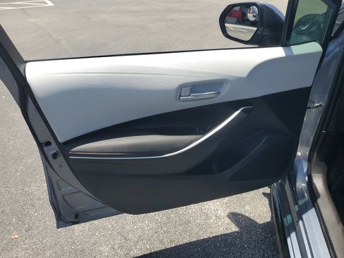 Used 2025 Toyota Corolla SE FWD image 22