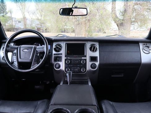 Used 2017 Ford Expedition XLT w/ Equipment Group 202A image 16