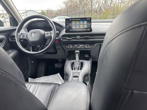 Used 2023 Honda HR-V EX-L image 10