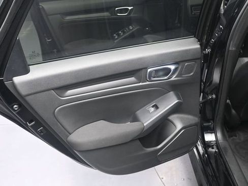 Certified 2025 Honda Civic Sport image 18