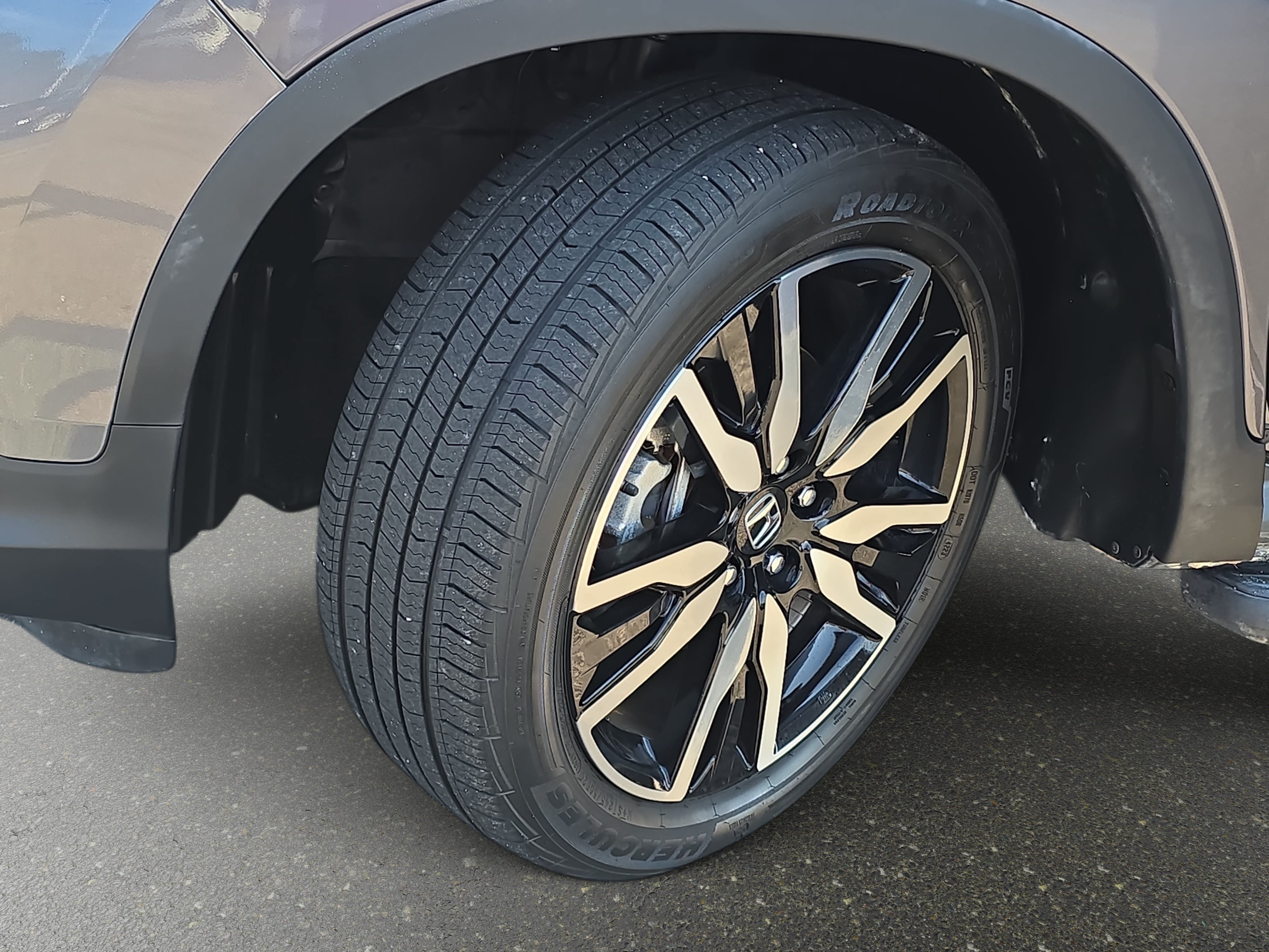 Used 2020 Honda Pilot Elite image 33