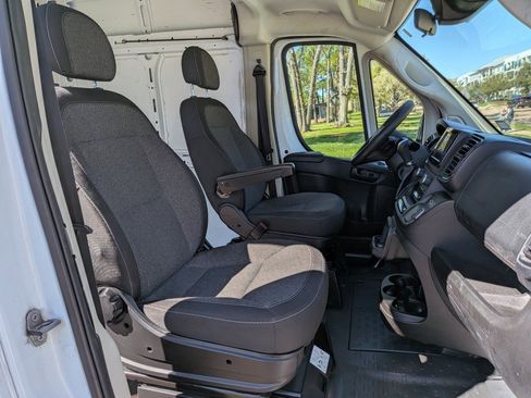 Used 2022 RAM ProMaster 2500 w/ Premium Appearance Group image 27