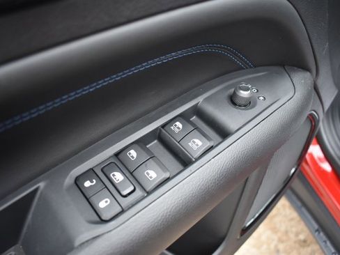 New 2026 Jeep Compass Latitude image 12