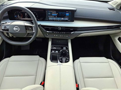 Used 2025 Nissan Murano SL w/ Cargo Package image 11