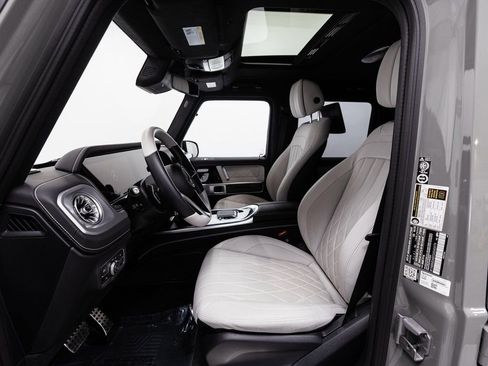 Certified 2025 Mercedes-Benz G 580 w/ EQ Technology image 8