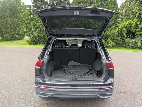 Used 2022 Volkswagen Tiguan SE AWD/4WD image 23