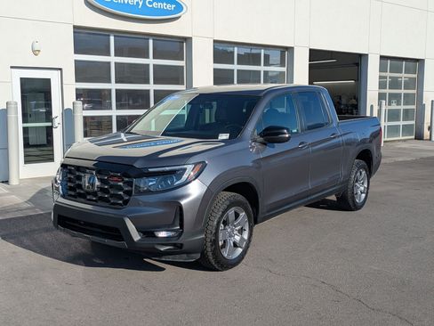 Used 2025 Honda Ridgeline TrailSport image 10