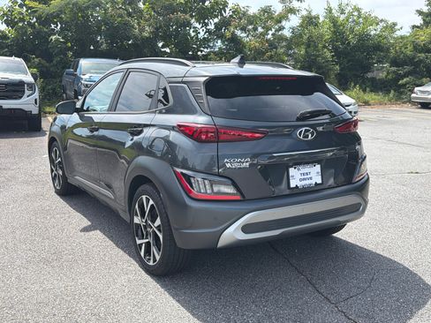Certified 2022 Hyundai Kona Limited FWD image 9