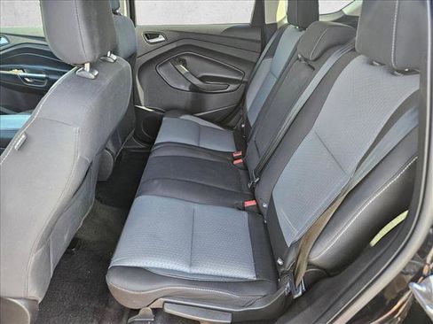 Used 2018 Ford Escape SE FWD image 17
