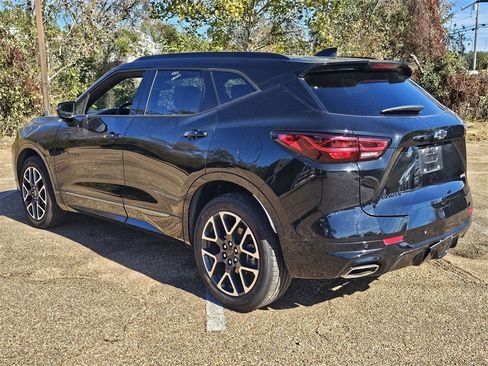 Used 2025 Chevrolet Blazer RS image 4