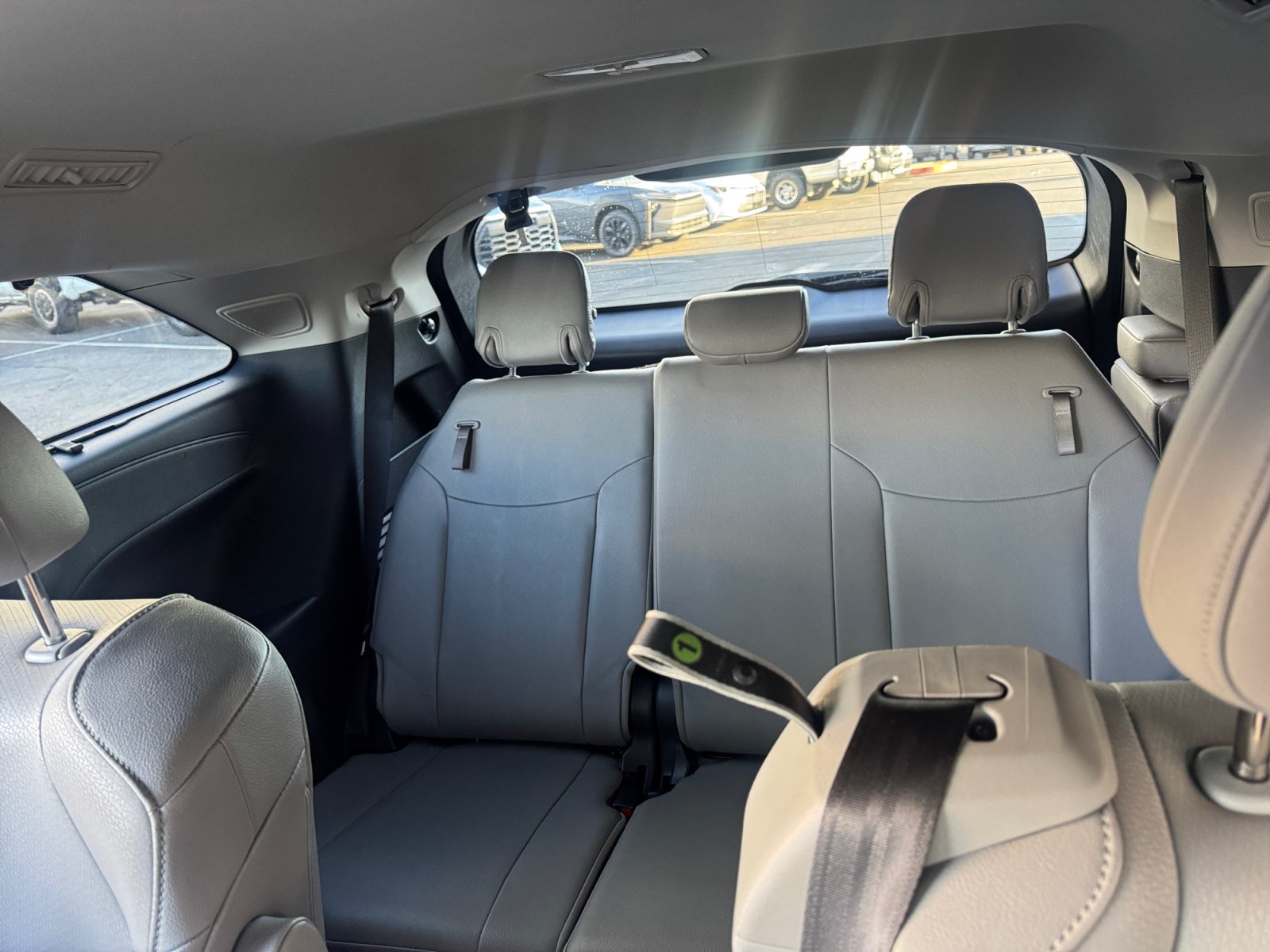 Certified 2026 Toyota Sienna XLE FWD image 22