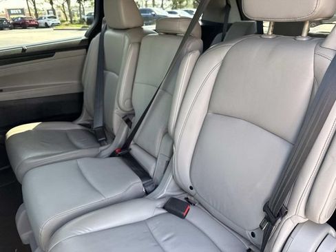 Certified 2023 Honda Odyssey Touring image 13