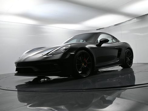 Used 2024 Porsche 718 Cayman GTS image 45