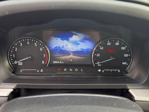 Used 2023 Ford Explorer XLT image 12