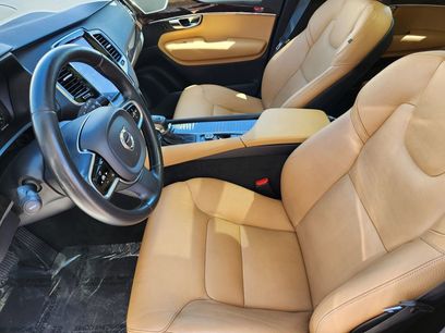 Used 2016 Volvo XC90 T6 Momentum w/ Momentum Plus Package