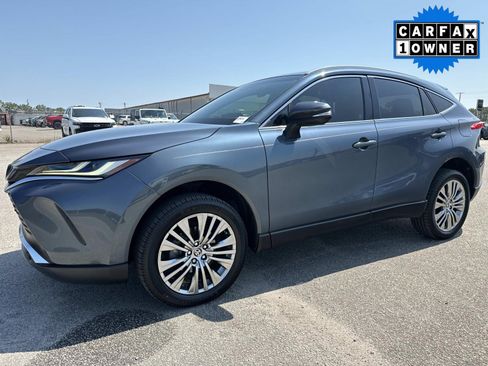 Used 2022 Toyota Venza XLE AWD/4WD image 8