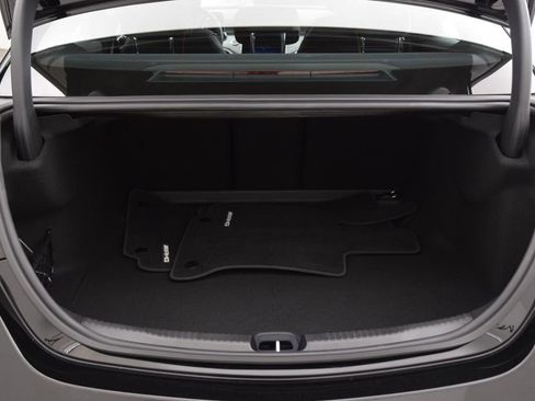 Used 2025 Mercedes-Benz C 300 4MATIC Sedan image 30