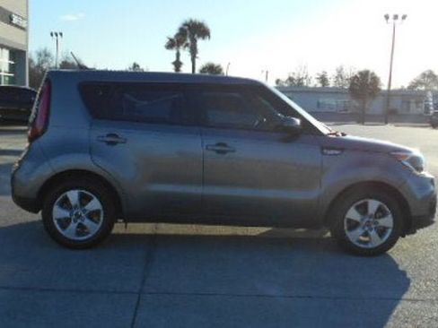 Used 2014 Kia Soul image 2