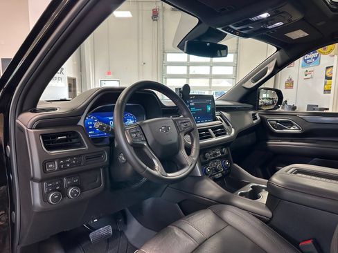 Used 2023 Chevrolet Tahoe RST w/ Luxury Package AWD/4WD image 14