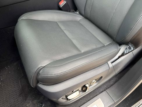 Used 2025 Lexus LX 700h Overtrail image 19