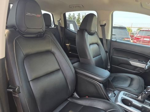 Used 2022 Chevrolet Colorado ZR2 AWD/4WD image 11