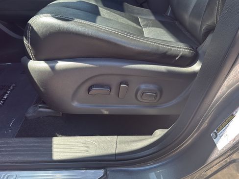 Used 2018 Nissan Murano SL AWD/4WD image 17