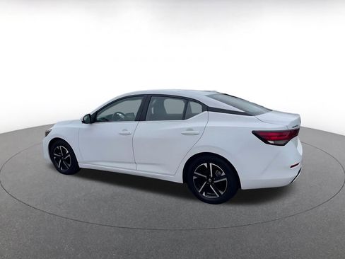Used 2025 Nissan Sentra SV image 10