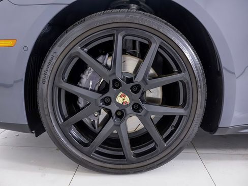 Certified 2025 Porsche Panamera w/ Premium Package RWD image 24